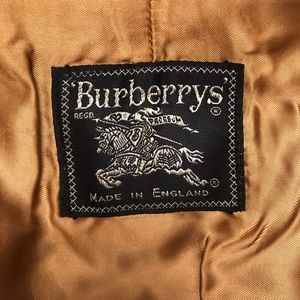 Gorgeous Burberry Trench